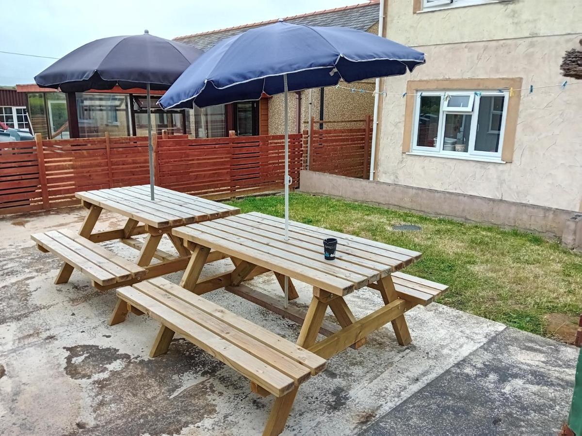 Criw Bach Static Caravan Apartment Bryncroes ภายนอก รูปภาพ