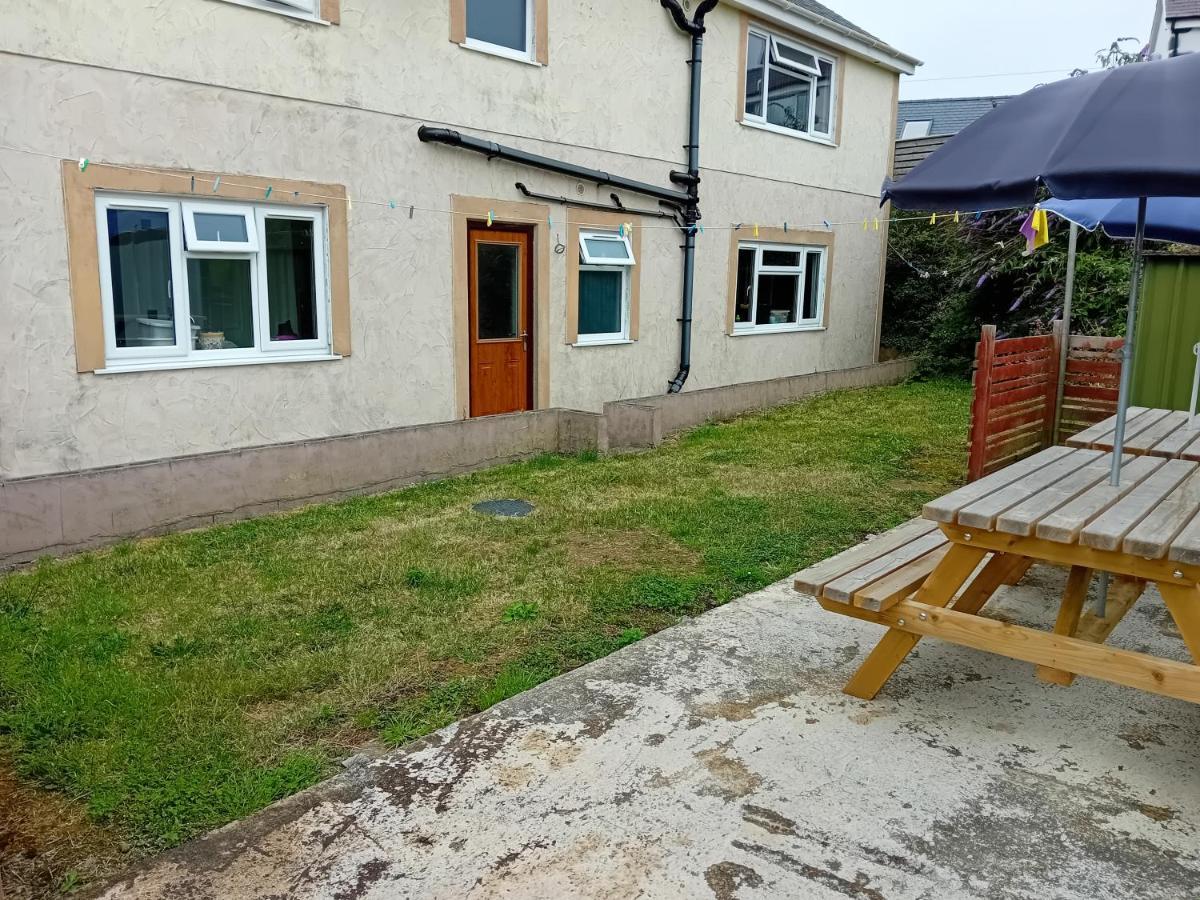 Criw Bach Static Caravan Apartment Bryncroes ภายนอก รูปภาพ