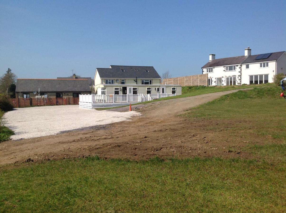 Criw Bach Static Caravan Apartment Bryncroes ภายนอก รูปภาพ